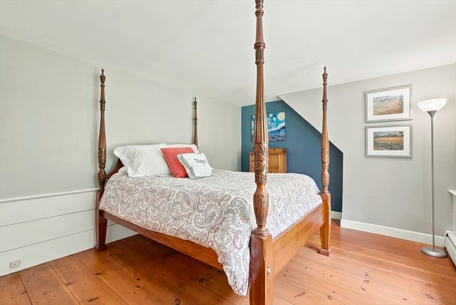 2 Stowe Rd, Southborough, MA 01772