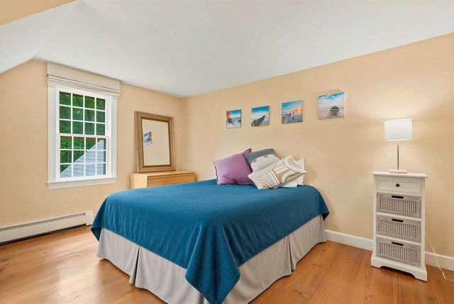 2 Stowe Rd, Southborough, MA 01772