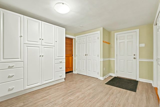 2 Stowe Rd, Southborough, MA 01772