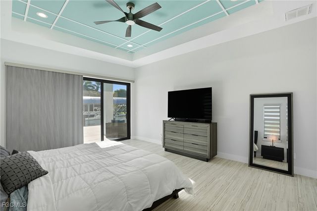 5015 Pelican BLVD, Cape Coral, FL 33914