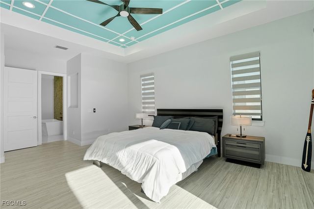 5015 Pelican BLVD, Cape Coral, FL 33914