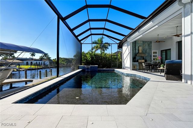 5015 Pelican BLVD, Cape Coral, FL 33914