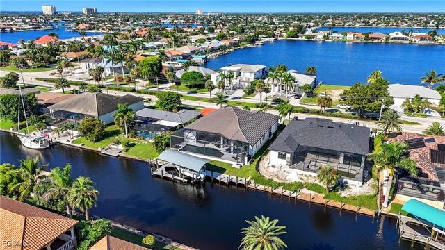 5015 Pelican BLVD, Cape Coral, FL 33914