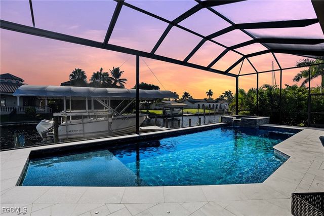 5015 Pelican BLVD, Cape Coral, FL 33914