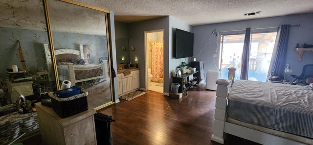 5160 E Balch Avenue, Fresno, CA 93727