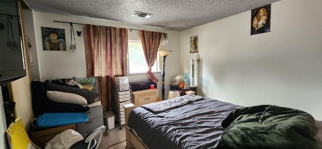 5160 E Balch Avenue, Fresno, CA 93727