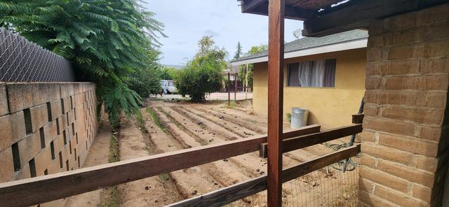 5160 E Balch Avenue, Fresno, CA 93727
