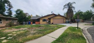 5160 E Balch Avenue, Fresno, CA 93727