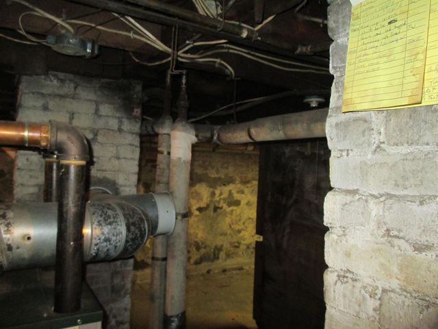 118 Charles Street, Rochester, NH 03867