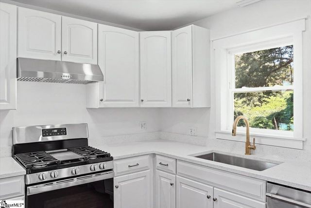 200 Worley Road, Greenville, SC 29609