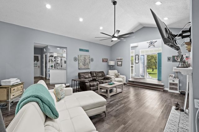 2232 Winburn Rd., Conway, SC 29527