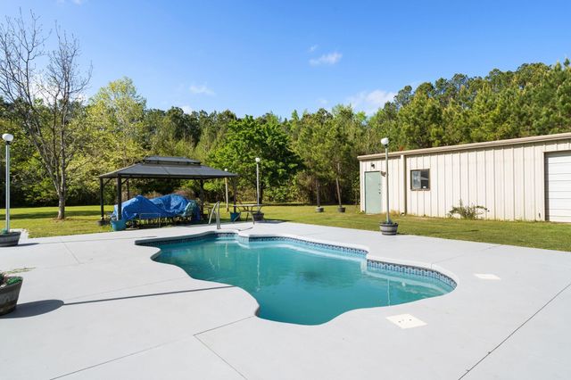 2232 Winburn Rd., Conway, SC 29527
