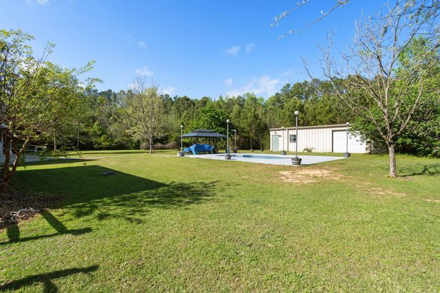 2232 Winburn Rd., Conway, SC 29527