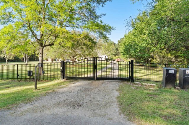 2232 Winburn Rd., Conway, SC 29527