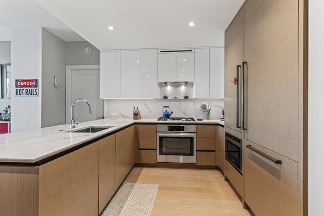 380 Harrison Ave 1011, Boston, MA 02118