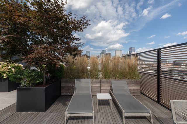 380 Harrison Ave 1011, Boston, MA 02118