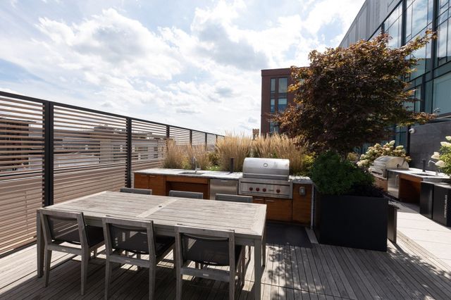 380 Harrison Ave 1011, Boston, MA 02118
