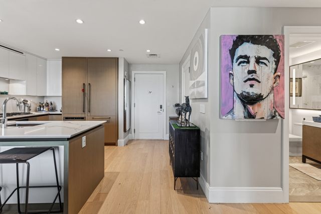 380 Harrison Ave 1011, Boston, MA 02118