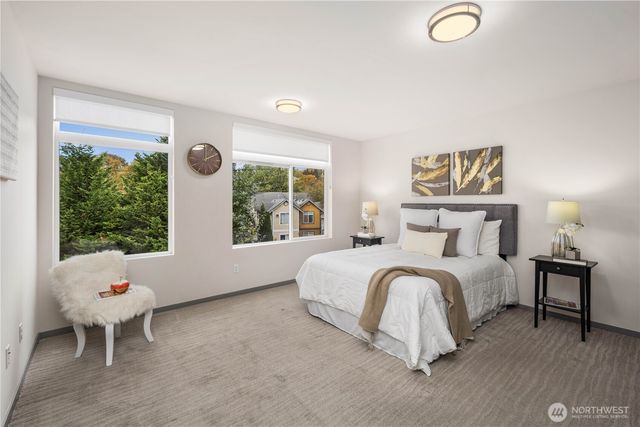 5936 S 36th Avenue #F, Seattle, WA 98118