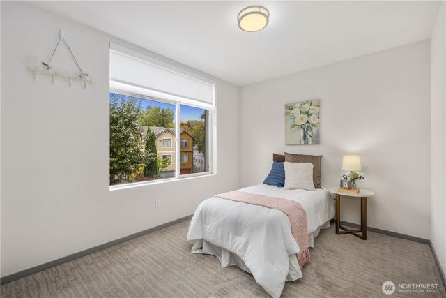 5936 S 36th Avenue #F, Seattle, WA 98118