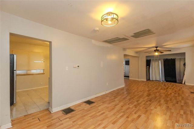 24 Hobart Street, Buffalo, NY 14206