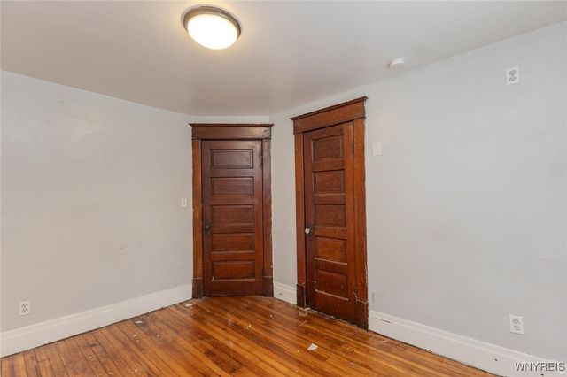 24 Hobart Street, Buffalo, NY 14206