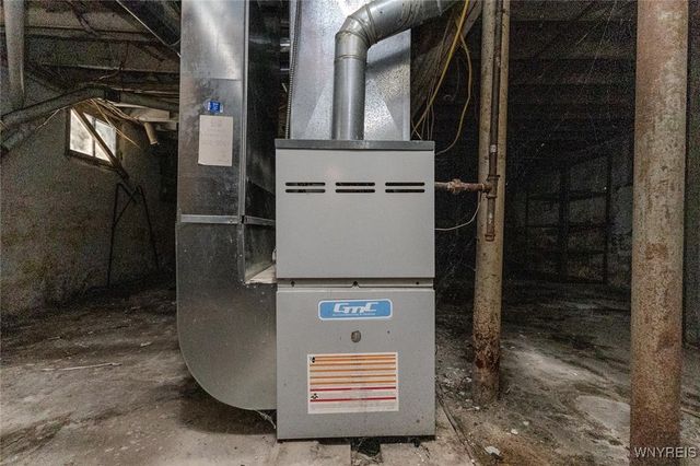 24 Hobart Street, Buffalo, NY 14206