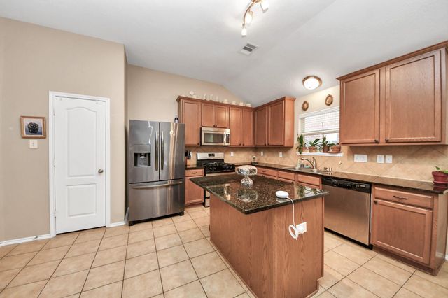 2507 Cypress Springs Court, Pearland, TX 77584