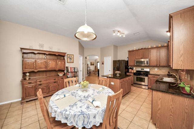 2507 Cypress Springs Court, Pearland, TX 77584