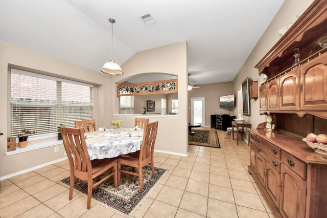 2507 Cypress Springs Court, Pearland, TX 77584