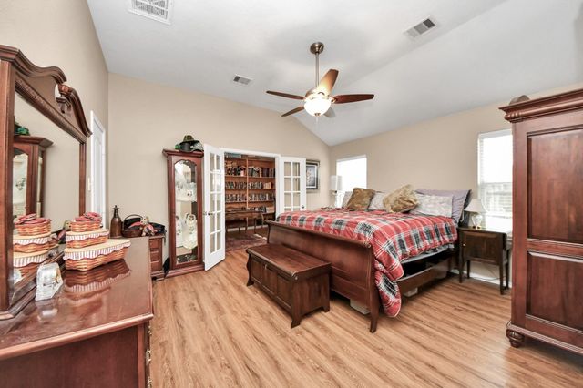 2507 Cypress Springs Court, Pearland, TX 77584