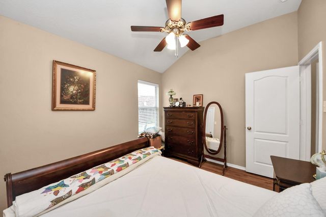 2507 Cypress Springs Court, Pearland, TX 77584