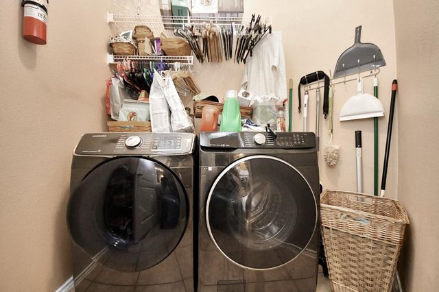 2507 Cypress Springs Court, Pearland, TX 77584