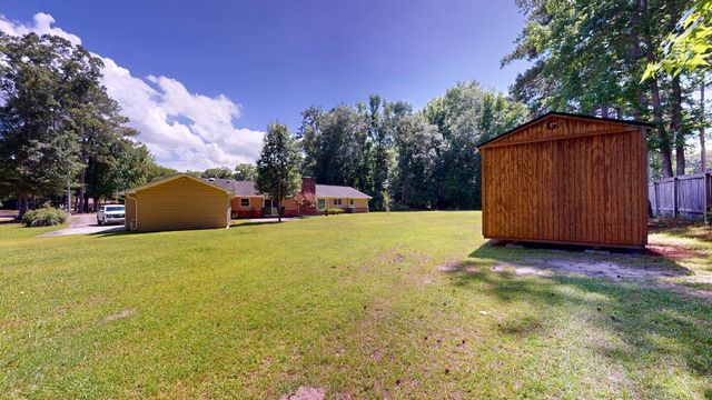 2129 Balmoral Court, Sumter, SC 29154