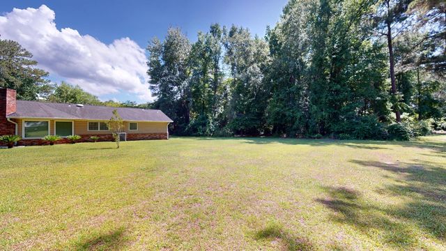 2129 Balmoral Court, Sumter, SC 29154