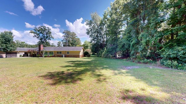 2129 Balmoral Court, Sumter, SC 29154