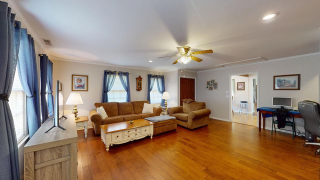 2129 Balmoral Court, Sumter, SC 29154