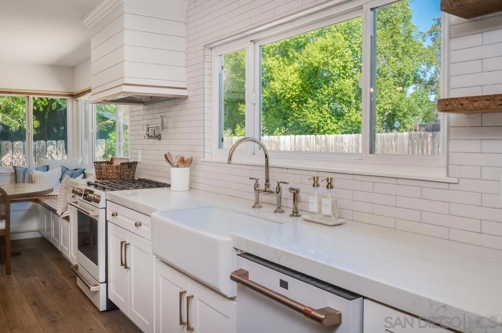 Image 20 of property listing at 7634 Flag Lake, San Diego, CA 92119