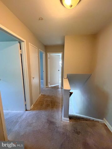 2220 GAYLORD DR, Suitland, MD 20746
