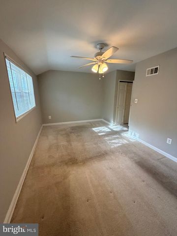 2220 GAYLORD DR, Suitland, MD 20746