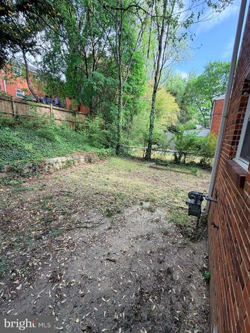 2220 GAYLORD DR, Suitland, MD 20746