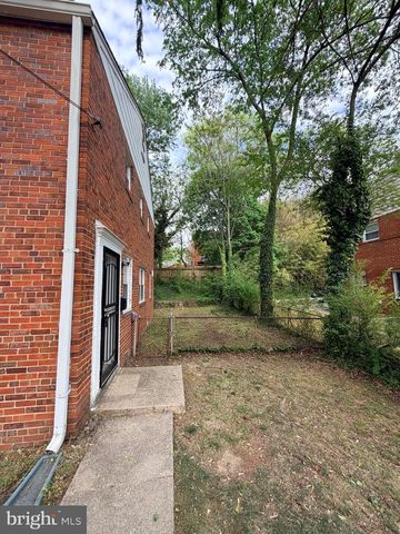 2220 GAYLORD DR, Suitland, MD 20746