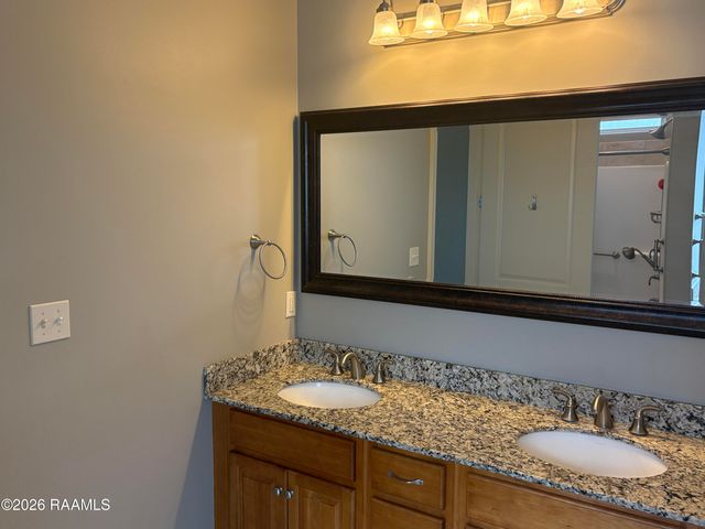 106 Whisper Wood Lane, Lafayette, LA 70506
