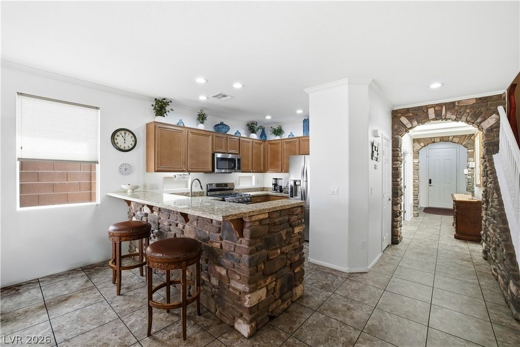 7568 Schuders Avenue, Las Vegas, NV 89178 — photo 4