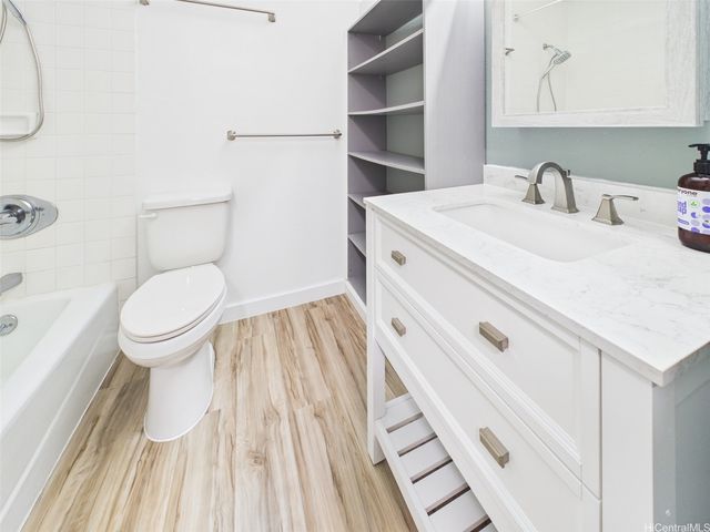 1015 Aoloa Place 252, Kailua, HI 96734