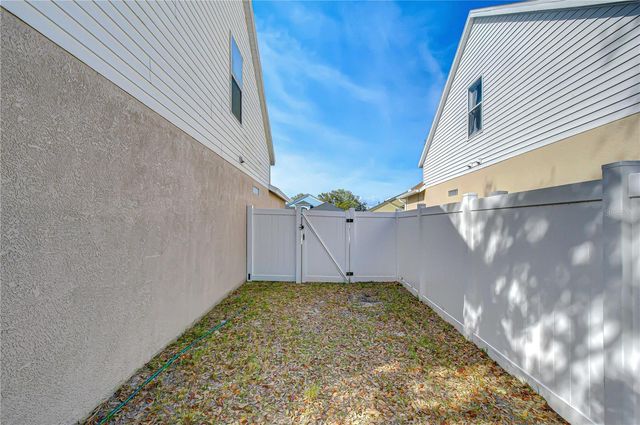 24640 SIENA DRIVE, Lutz, FL 33559