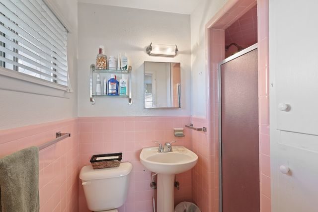 509 E Hendryx, Alpine, TX 79830