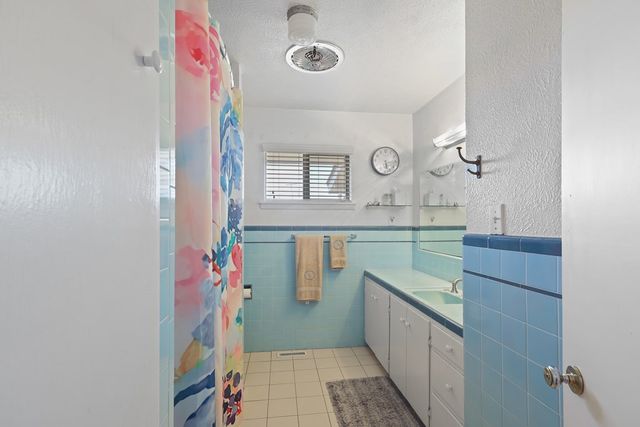 509 E Hendryx, Alpine, TX 79830