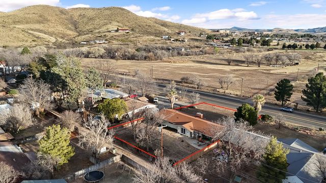 509 E Hendryx, Alpine, TX 79830