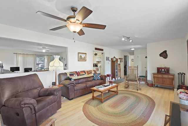 509 E Hendryx, Alpine, TX 79830